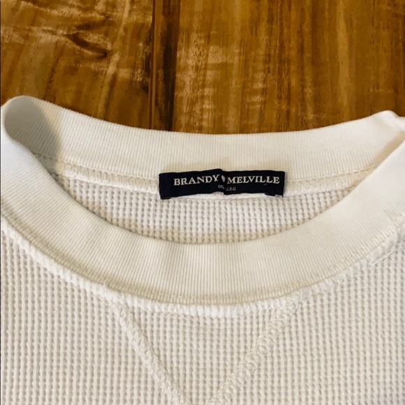 Brandy Melville white USA cropped long sleeve - Picture 3 of 3